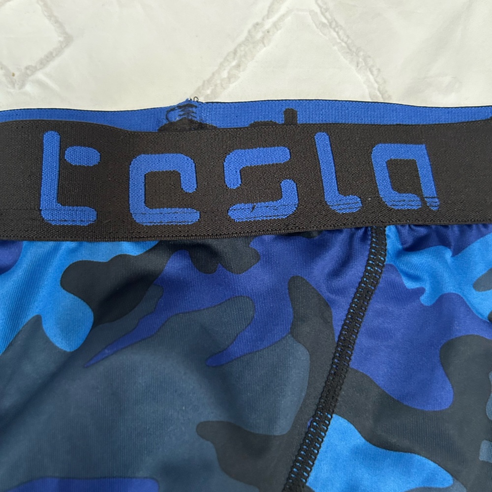 Men’s Blue Camo Compression Pants - Picture 2 of 3